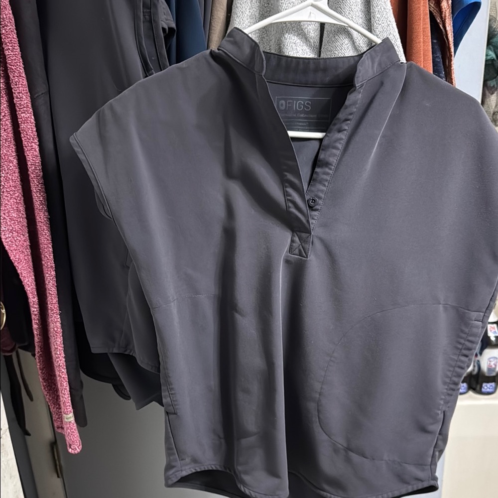 Figs Women's Gray Top